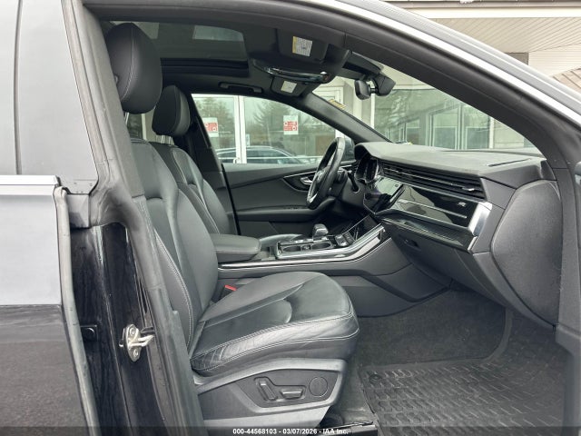 2019 AUDI Q8 WA1AVAF1XKD009869 Photo 4