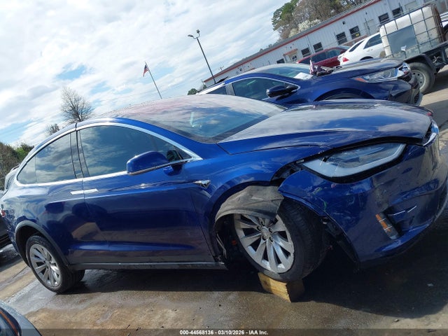 Продаж на аукціоні авто 2017 Tesla Model X 100d/75d/90d, vin: 5YJXCBE20HF044041, номер лоту: 44568136