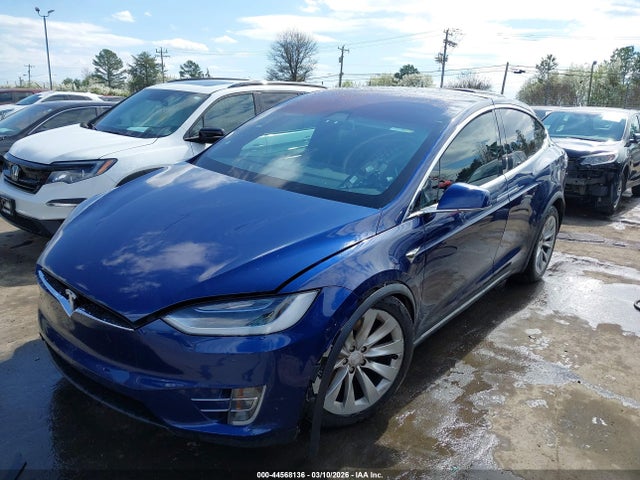 Продаж на аукціоні авто 2017 Tesla Model X 100d/75d/90d, vin: 5YJXCBE20HF044041, номер лоту: 44568136