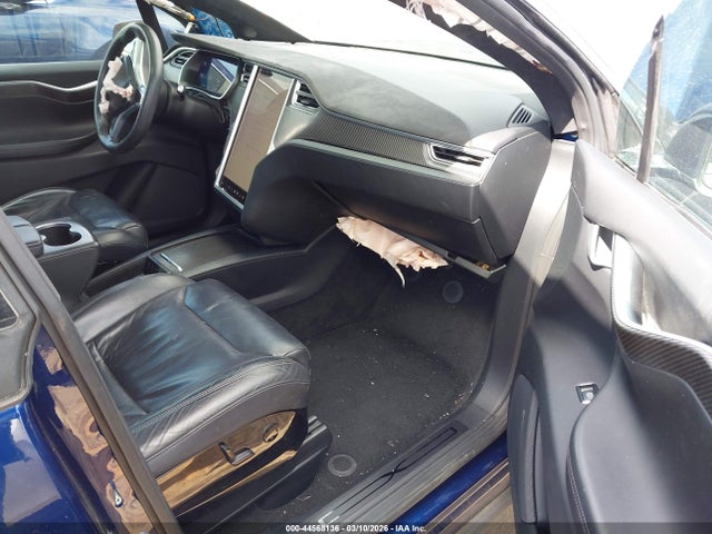 Продаж на аукціоні авто 2017 Tesla Model X 100d/75d/90d, vin: 5YJXCBE20HF044041, номер лоту: 44568136