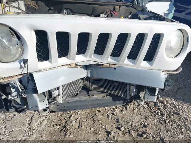 Jeep Patriot Sport 2014 1C4NJPBA4ED843975 Image 6
