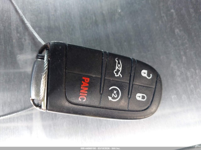 44568158 :رقم المزاد ، 2C3CDZAG3JH232949 vin ، 2018 Dodge Challenger Sxt Plus مزاد بيع