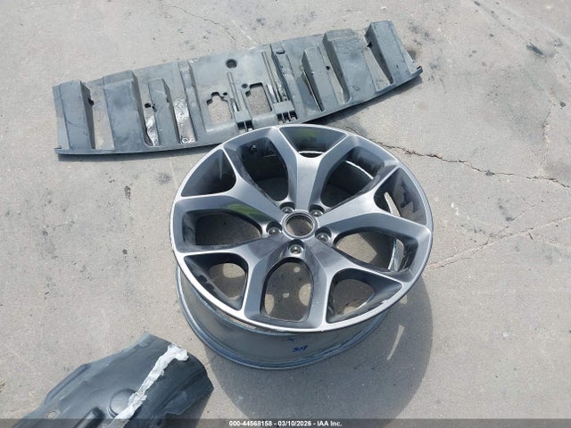 44568158 :رقم المزاد ، 2C3CDZAG3JH232949 vin ، 2018 Dodge Challenger Sxt Plus مزاد بيع