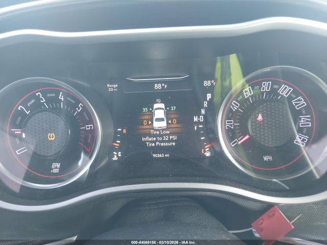 44568158 :رقم المزاد ، 2C3CDZAG3JH232949 vin ، 2018 Dodge Challenger Sxt Plus مزاد بيع