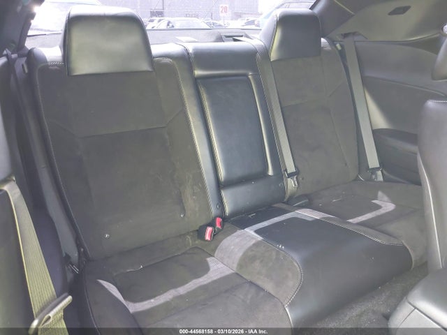 44568158 :رقم المزاد ، 2C3CDZAG3JH232949 vin ، 2018 Dodge Challenger Sxt Plus مزاد بيع