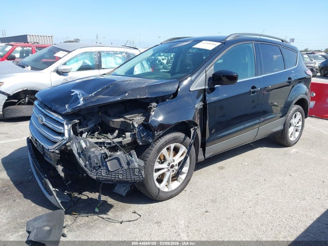 1FMCU0HD9JUC60217 Ford ESCAPE SEL