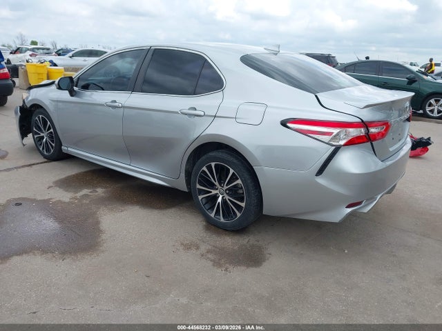 2020 TOYOTA CAMRY 4T1G11AK7LU893178 Photo 2