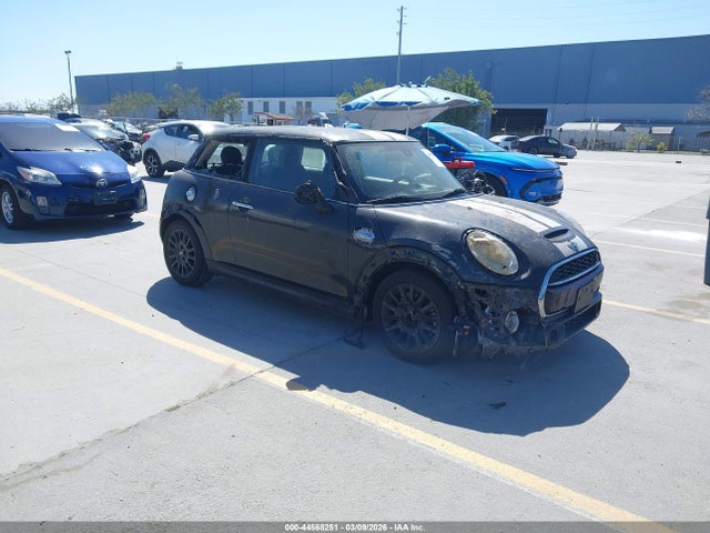 2018 MINI HARDTOP WMWXP7C59J2A48130