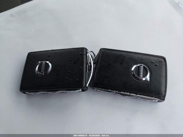 2018 VOLVO XC60 YV4102RL7J1008179 Photo 10