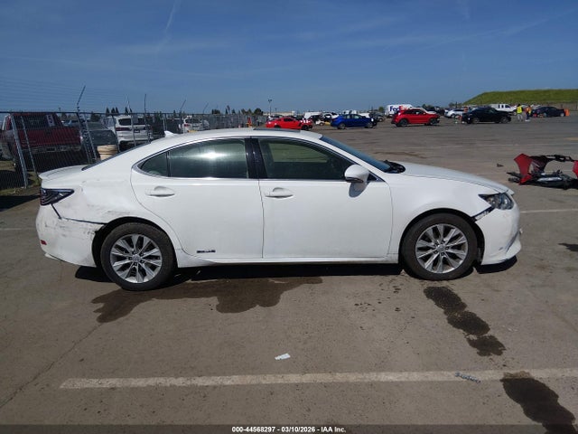 44568297 :رقم المزاد ، JTHBW1GGXD2002248 vin ، 2013 Lexus Es 300h مزاد بيع