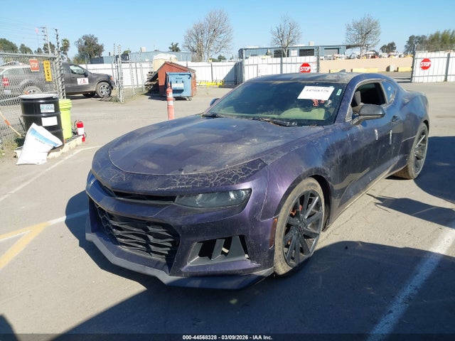 Chevrolet Camaro 1lt 2017 1G1FB1RX2H0212784 Image 2