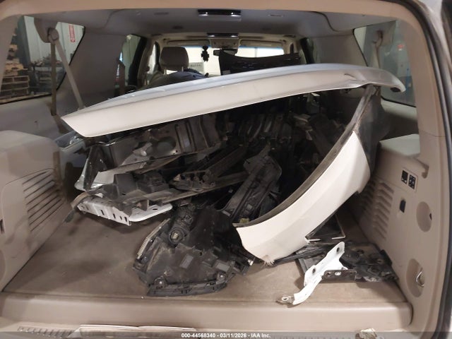44568340 :رقم المزاد ، 1GYS4JKJ5GR230903 vin ، 2016 Cadillac Escalade Esv Premium Collection مزاد بيع