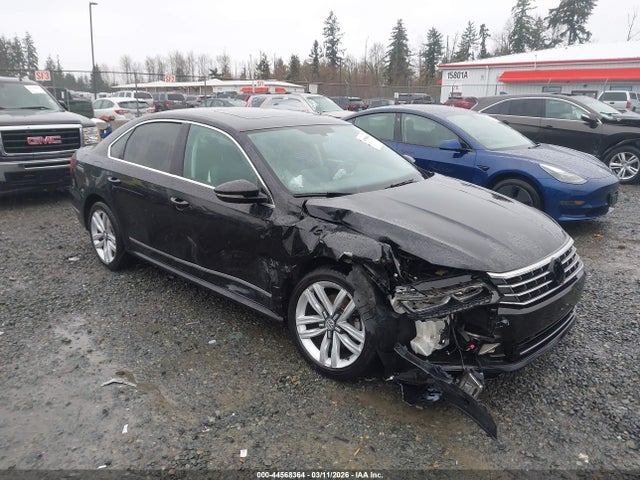 2017 VOLKSWAGEN PASSAT 1VWGT7A31HC011345
