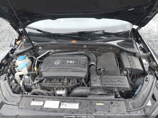 2017 VOLKSWAGEN PASSAT 1VWGT7A31HC011345 Photo 9