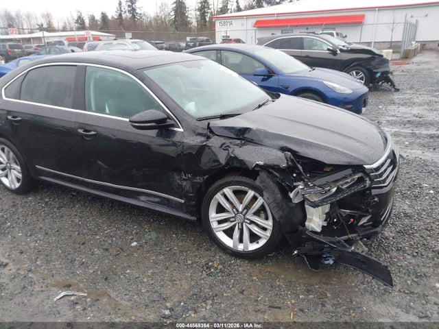 2017 VOLKSWAGEN PASSAT 1VWGT7A31HC011345 Photo 5
