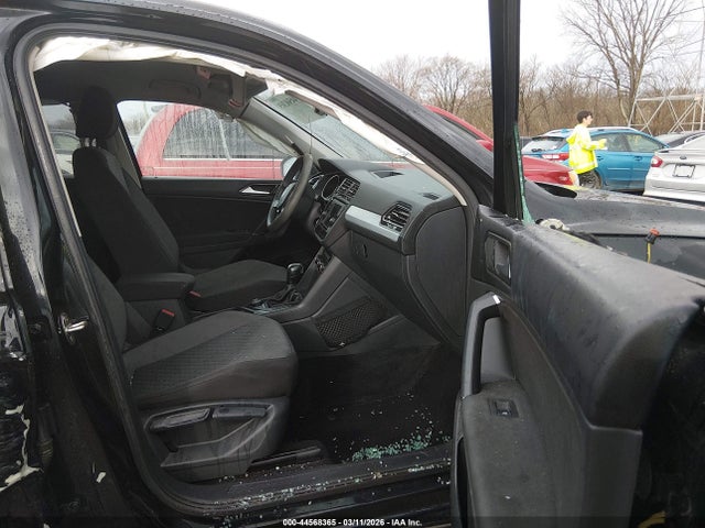 Aukcja sprzedaży 2018 Volkswagen Tiguan 2.0t S, vin: 3VV0B7AX6JM132520, numer aukcji: 44568365