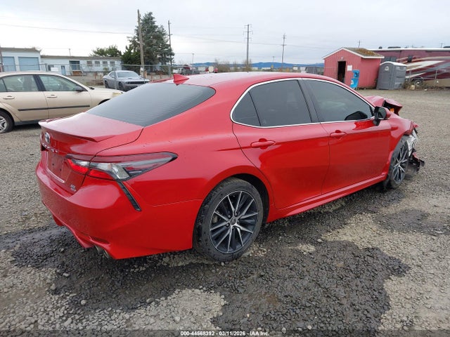 4T1G11BK7NU049899 Toyota Camry Se Awd