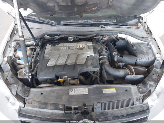 3VWPL7AJ2EM611588 Volkswagen Jetta Sportwagen 2.0l Tdi