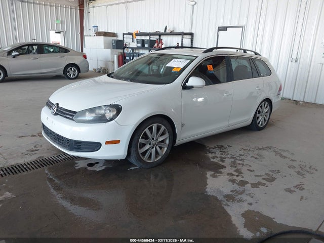 3VWPL7AJ2EM611588 Volkswagen Jetta Sportwagen 2.0l Tdi