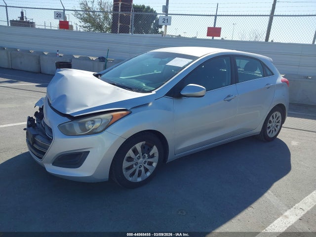 KMHD35LH3GU255621 Hyundai ELANTRA GT