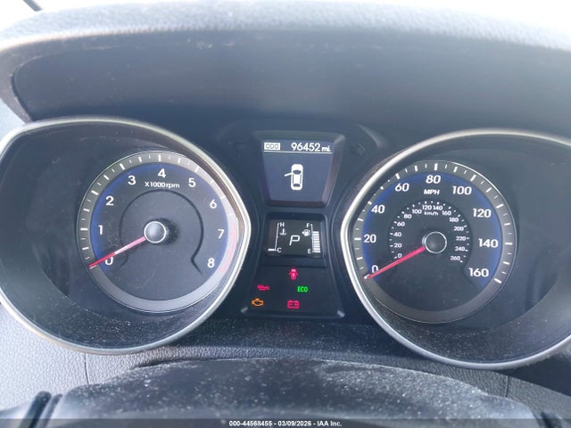 KMHD35LH3GU255621 Hyundai ELANTRA GT