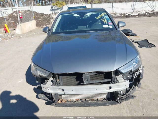 2019 Audi A4 45 Premium მანქანა იყიდება აუქციონზე, vin: WAUDNAF45KA026509, აუქციონის ნომერი: 44568537