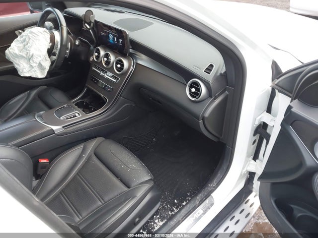 44568668 :رقم المزاد ، W1N0G8JB3LF792147 vin ، 2020 Mercedes-benz Amg Glc 63 4matic مزاد بيع