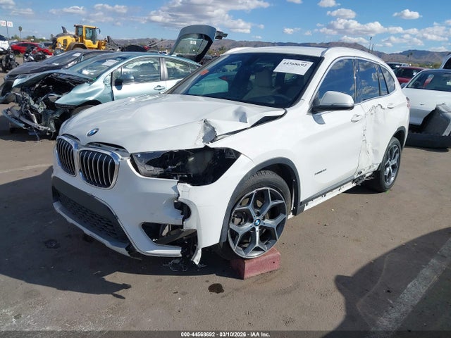 2017 BMW X1 WBXHU7C35HP925353 Photo 1