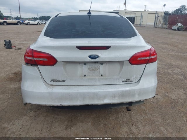 Aukcja sprzedaży 2015 Ford Focus Se, vin: 1FADP3F27FL287339, numer aukcji: 44568696