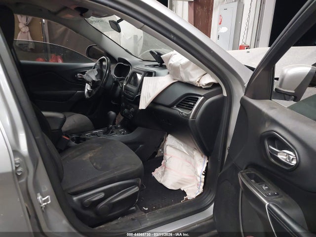 2019 Jeep Cherokee Latitude 4x4 მანქანა იყიდება აუქციონზე, vin: 1C4PJMCX5KD101932, აუქციონის ნომერი: 44568730