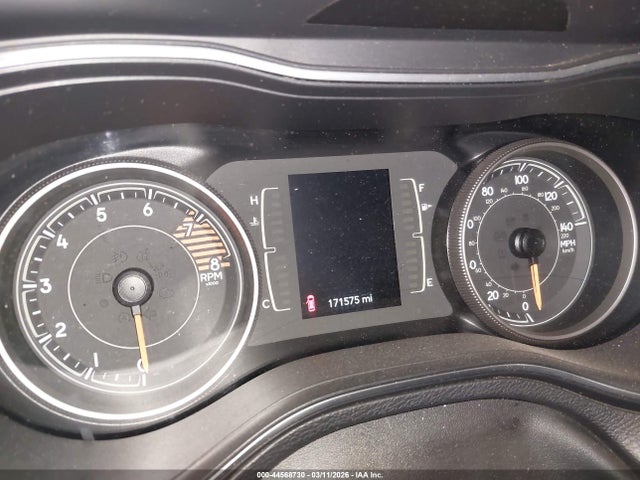 2019 Jeep Cherokee Latitude 4x4 მანქანა იყიდება აუქციონზე, vin: 1C4PJMCX5KD101932, აუქციონის ნომერი: 44568730