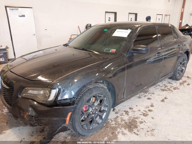 2019 CHRYSLER 300 2C3CCAGG5KH686827 Photo 1