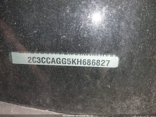 2019 CHRYSLER 300 2C3CCAGG5KH686827 Photo 8