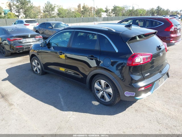 2019 KIA NIRO PLUG-IN HYBRID KNDCD3LD5K5289691 Photo 2