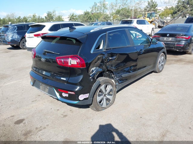 2019 KIA NIRO PLUG-IN HYBRID KNDCD3LD5K5289691 Photo 3