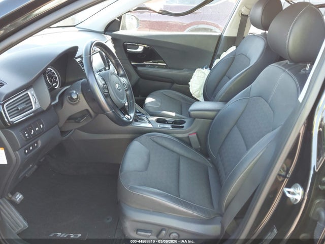 2019 KIA NIRO PLUG-IN HYBRID KNDCD3LD5K5289691 Photo 4
