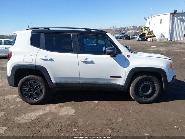 Продаж на аукціоні авто 2016 Jeep Renegade Trailhawk, vin: ZACCJBCT0GPC81569, номер лоту: 44568843