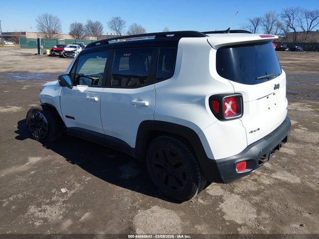 Продаж на аукціоні авто 2016 Jeep Renegade Trailhawk, vin: ZACCJBCT0GPC81569, номер лоту: 44568843