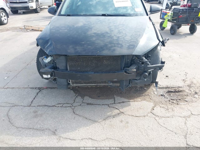 5NPD84LF6HH099309 Hyundai ELANTRA SE