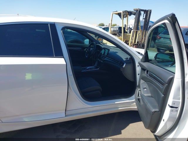 1HGCV3F20NA018025 Honda Accord Hybrid Sport
