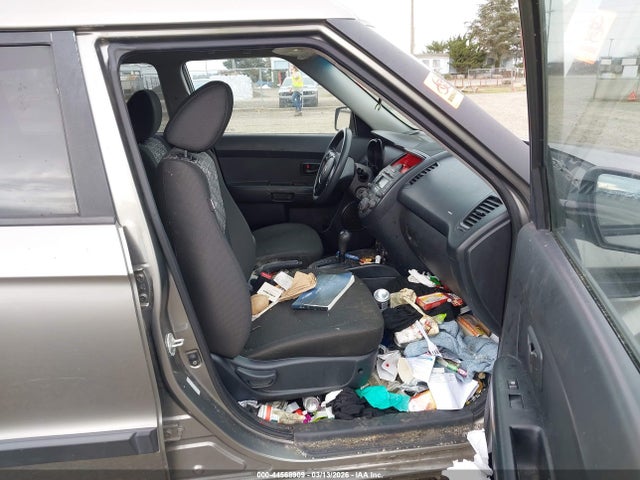 2010 KIA SOUL KNDJT2A24A7076949 Photo 4