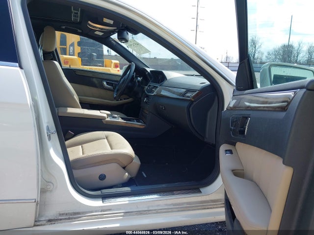 Aukcja sprzedaży 2010 Mercedes-benz E 350, vin: WDDHF5GB0AA250880, numer aukcji: 44568926