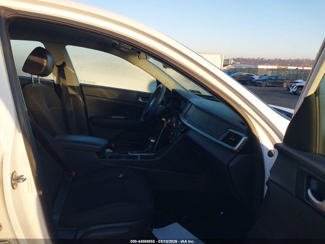 5XXGT4L33KG357676 KIA Optima Lx
