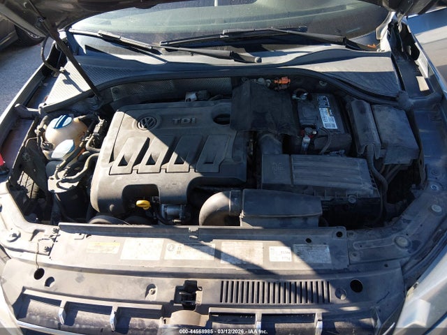 44568985 :رقم المزاد ، 1VWBN7A3XEC063704 vin ، 2014 Volkswagen Passat 2.0l Tdi Se مزاد بيع