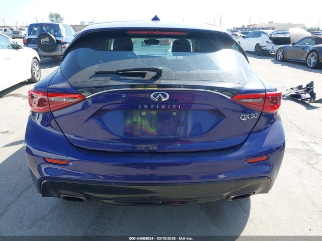 Infiniti QX30 2018 SJKCH5CP3JA040920 Image 17