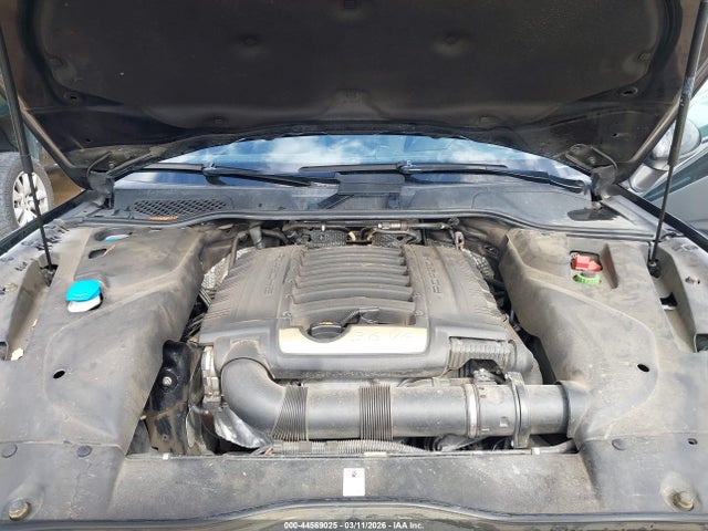 2016 PORSCHE CAYENNE WP1AA2A25GKA10629 Photo 9