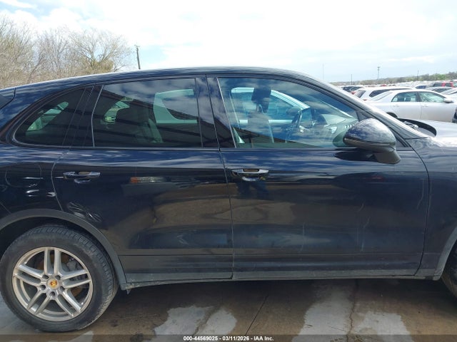 Porsche Cayenne 2016 WP1AA2A25GKA10629 Image 13
