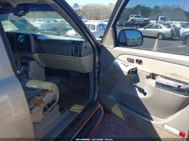 44569063 :رقم المزاد ، 1GKEC13Z52J285082 vin ، 2002 Gmc Yukon Slt مزاد بيع