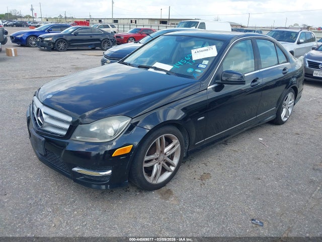 Продаж на аукціоні авто 2012 Mercedes-benz C 250 Sport, vin: WDDGF4HB2CR239968, номер лоту: 44569077