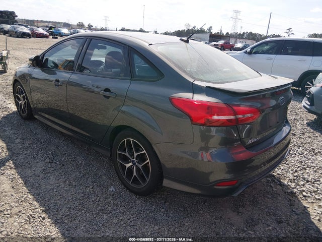 Ford FOCUS SE 2016 1FADP3F20GL385467 Image 3